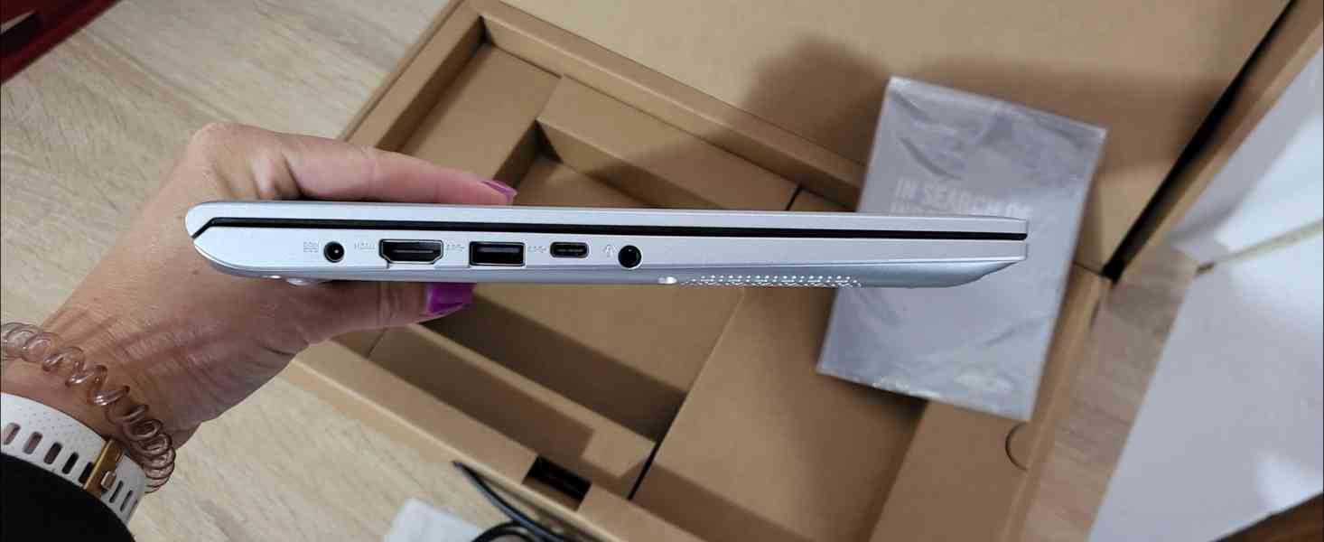 Vivobook Asus nový defakto 256GB - foto 7