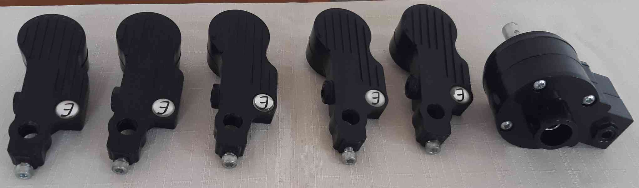 Síťové blány, snímače, kabeláž, příchytky, redukce atd. - foto 5