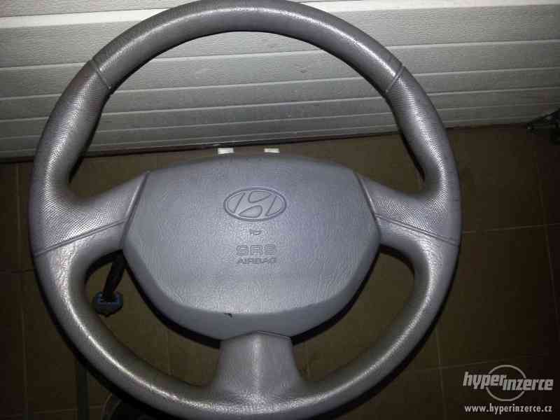 Volant, airbag řidiče, volantová tyč Hyundai Accent - foto 5