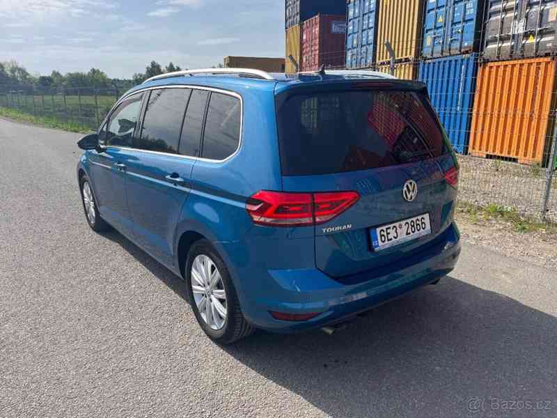 Volkswagen Touran 2,0 TDI 110kW - foto 19