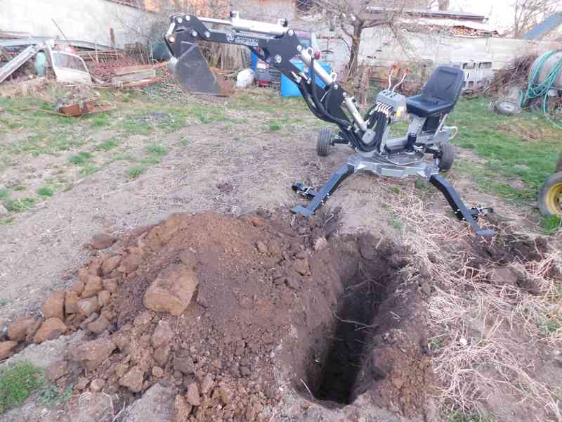 Minibagr Jansen MB-360°  benzínový kráčející bagr - foto 13