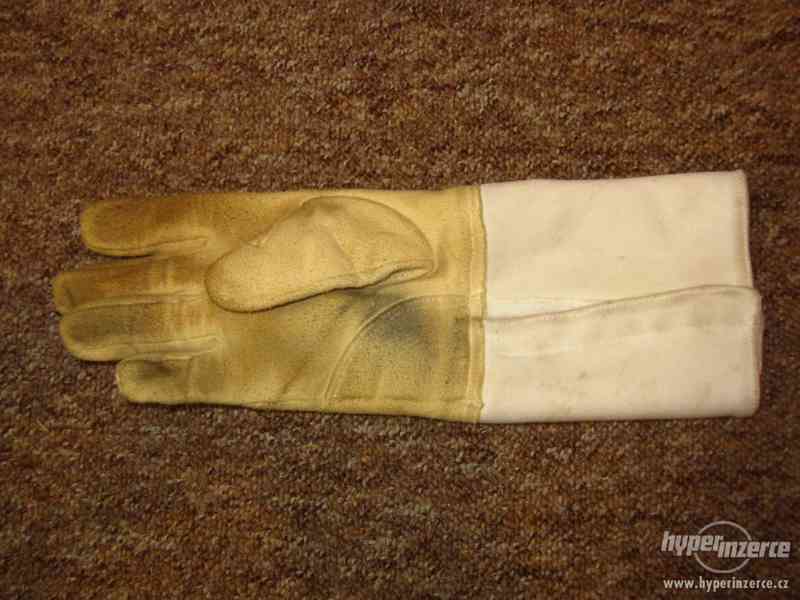 Šermířská rukavice pravá, PBT fencing, velikost 7. - foto 2