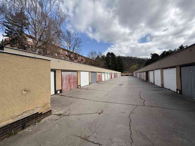 NABÍDKA PRONÁJMU GARÁŽE  V BRNĚ – KOMÍNĚ, NA ULICI ŘEZÁČOVA - foto 14