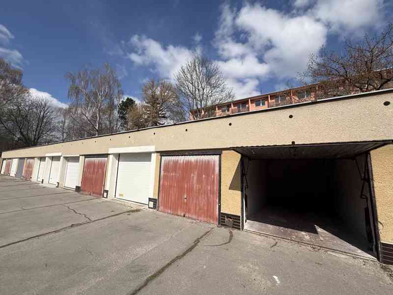 NABÍDKA PRONÁJMU GARÁŽE  V BRNĚ – KOMÍNĚ, NA ULICI ŘEZÁČOVA - foto 11