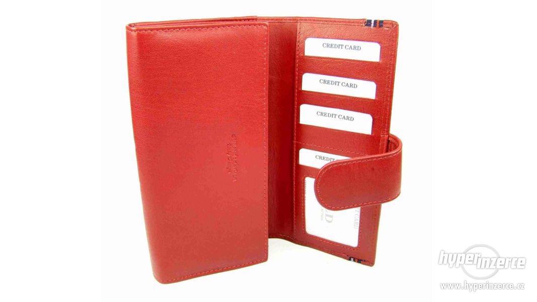 Červená dámská kožená peněženka s pruhem - foto 3