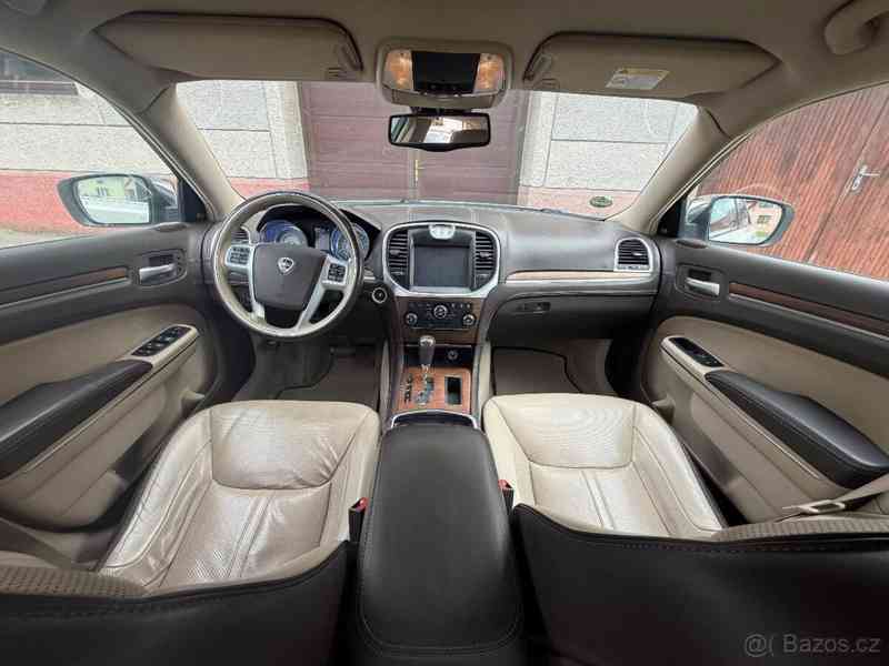 Lancia Thema 3,0   V6 CRD, 176 kW, 2012 - foto 11