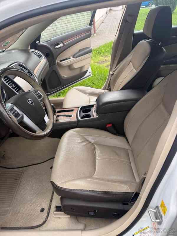 Lancia Thema 3,0   V6 CRD, 176 kW, 2012 - foto 10