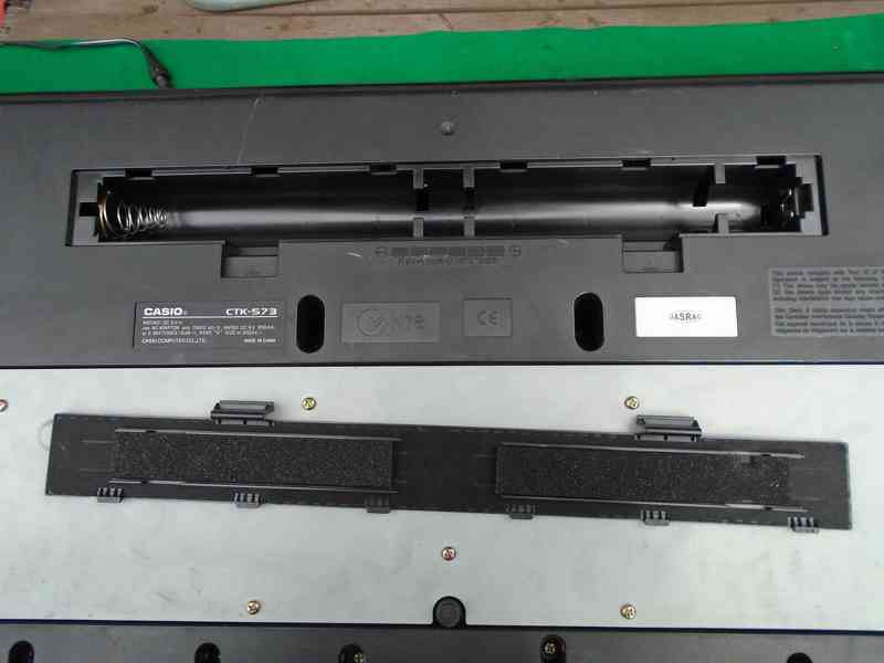 Elektrické klávesy Casio CTK 573 pěkné funkční 61 kláves - foto 17