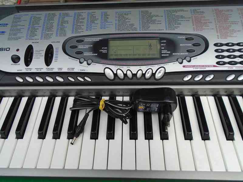 Elektrické klávesy Casio CTK 573 pěkné funkční 61 kláves - foto 19