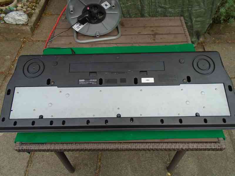 Elektrické klávesy Casio CTK 573 pěkné funkční 61 kláves - foto 15