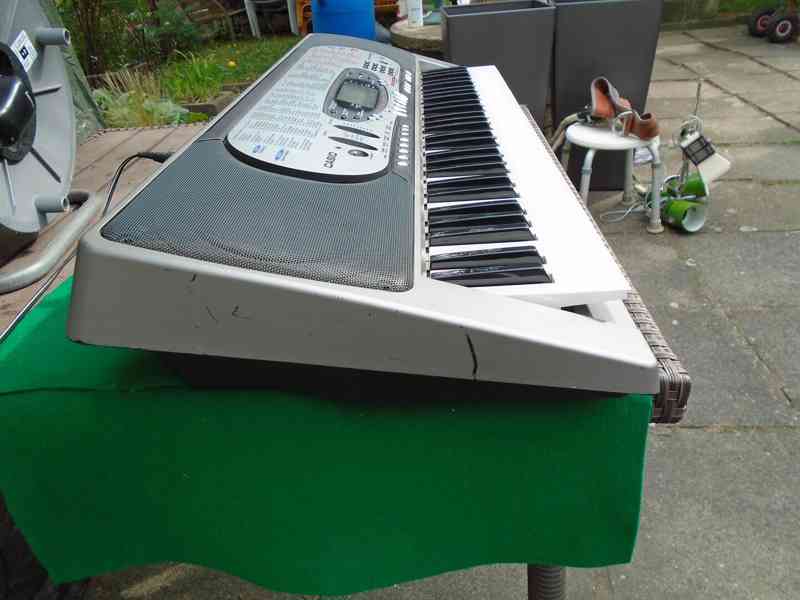 Elektrické klávesy Casio CTK 573 pěkné funkční 61 kláves - foto 11