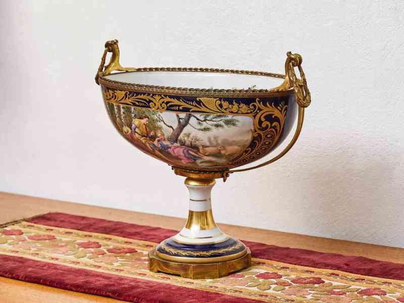 Francouzský ručně malovaný porcelánový nástolec – Porcelaine - foto 3