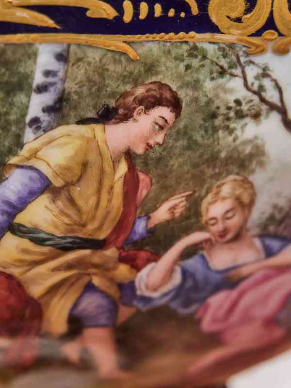 Francouzský ručně malovaný porcelánový nástolec – Porcelaine - foto 7