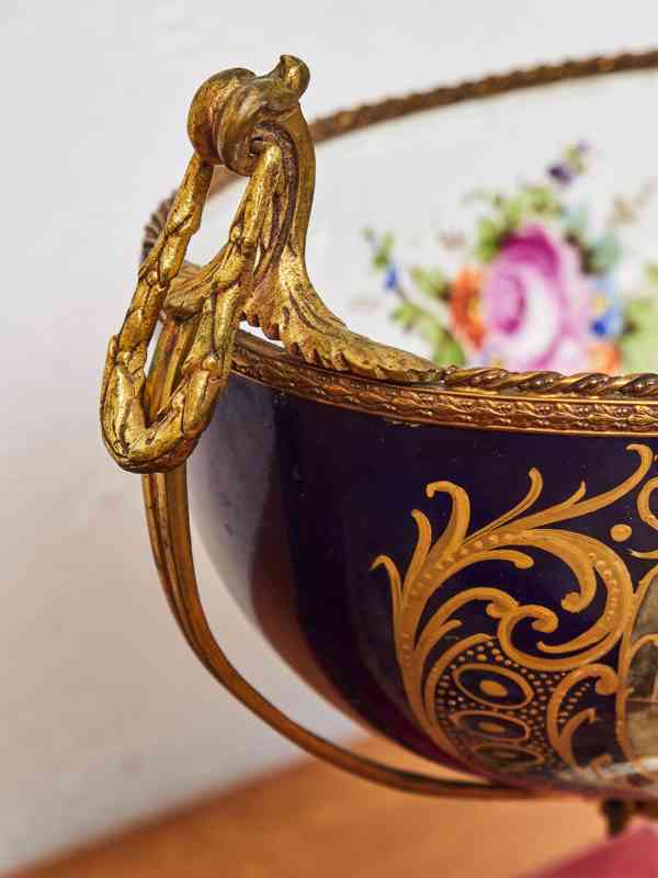 Francouzský ručně malovaný porcelánový nástolec – Porcelaine - foto 6
