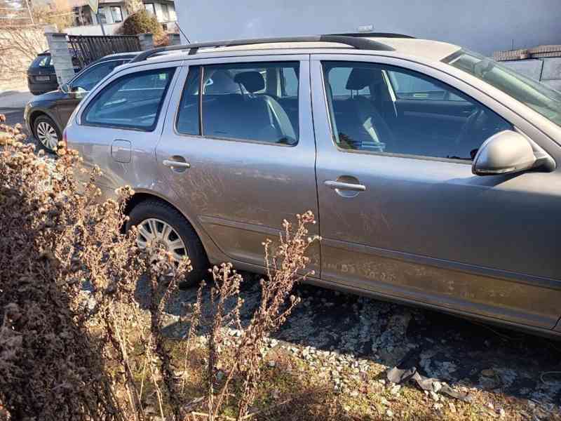 Škoda Octavia 1,6   TDI - foto 6