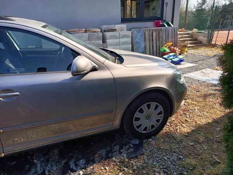 Škoda Octavia 1,6   TDI - foto 9