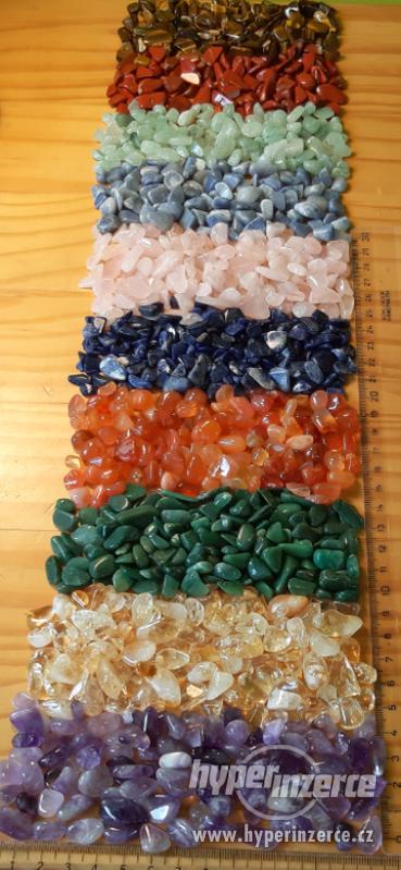 Polodrahokamy kolekce 10 barevných druhů 1kg