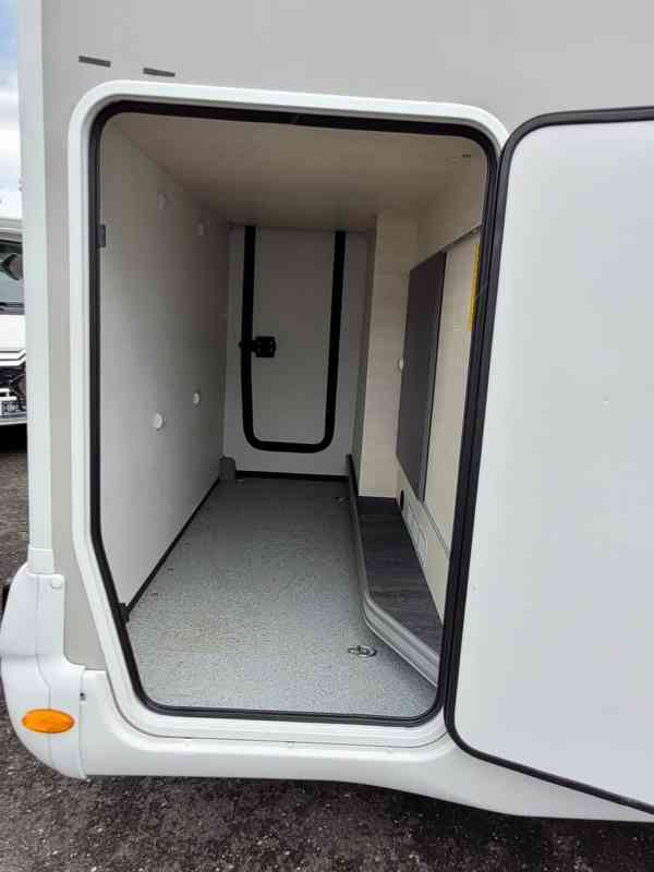 Ford 170PS Automat, Challenger 260 Premium Graphite Paket - foto 9