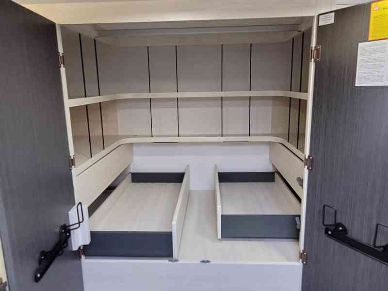 Ford 170PS Automat, Challenger 260 Premium Graphite Paket - foto 28