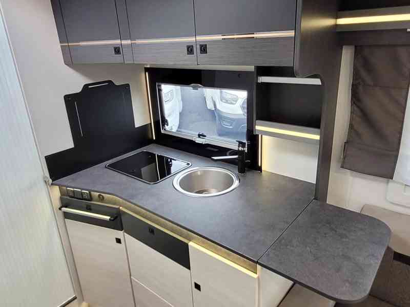 Ford 170PS Automat, Challenger 260 Premium Graphite Paket - foto 21