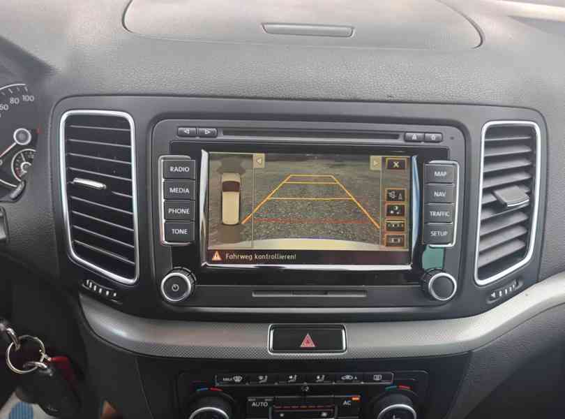 Volkswagen Sharan 2,0TDI Comfortline 103kw - foto 8