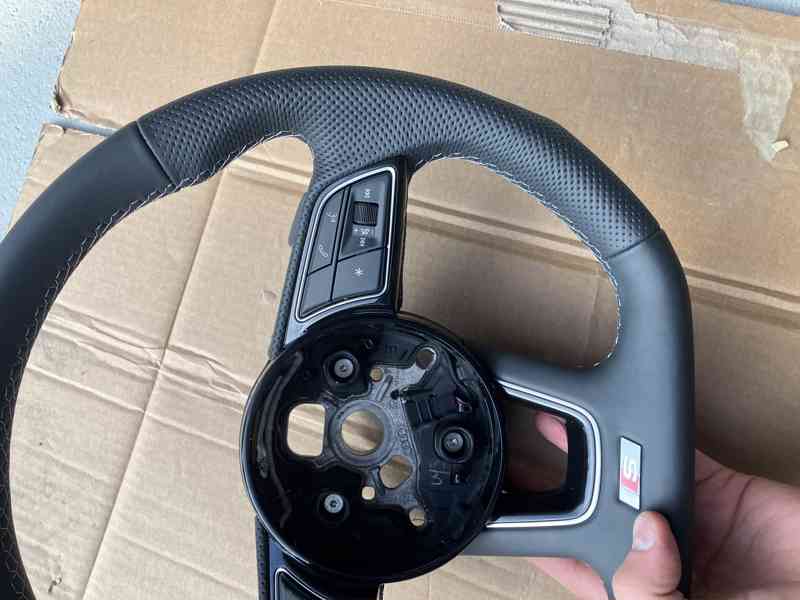 volant AUDI A4 A5 S4 S5 8W B9 S-line - foto 4