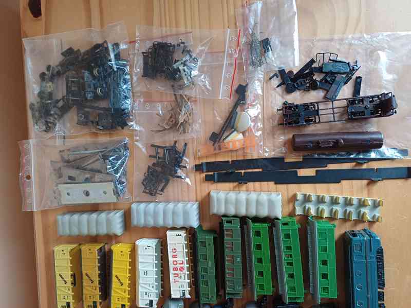 Vagonky na náhradní díly.  TT - foto 6