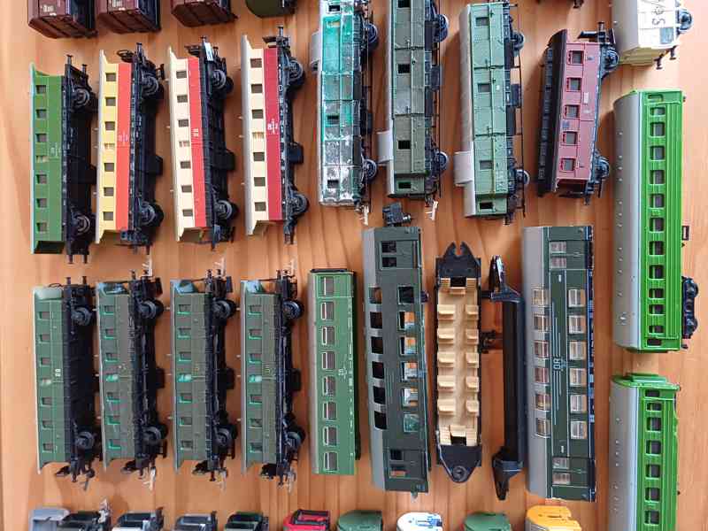 Vagonky na náhradní díly.  TT - foto 3