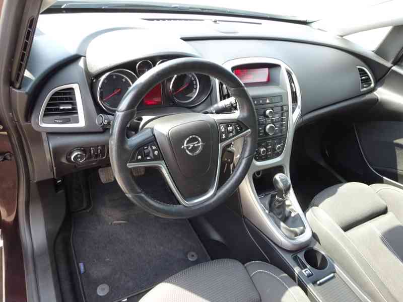 Opel Astra 1.7 CDTI Combi r.v.2013 servisní knížka tk:7/2026 - foto 5