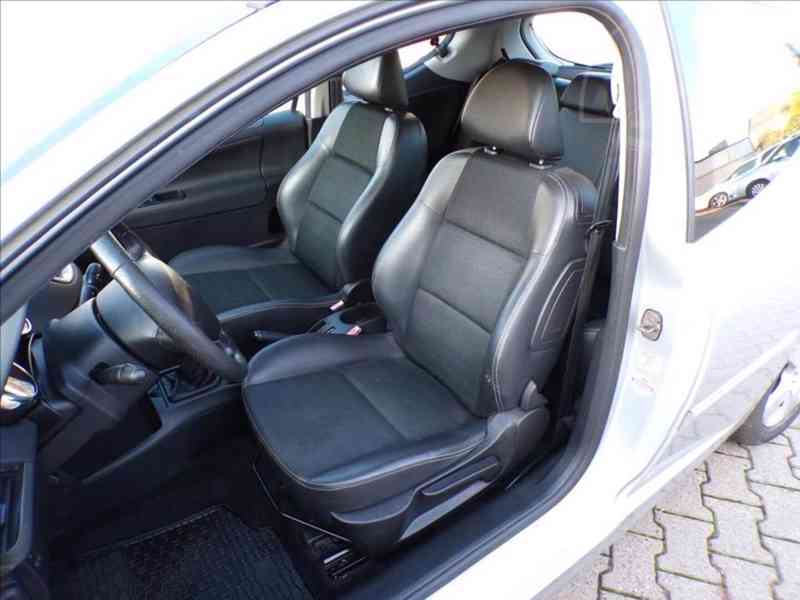 Peugeot 207 1,6 i SPORT-HNED ODJÍŽDÍTE - foto 9
