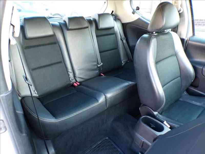 Peugeot 207 1,6 i SPORT-HNED ODJÍŽDÍTE - foto 12