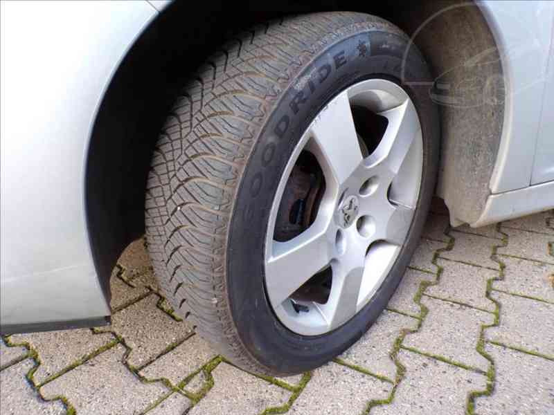 Peugeot 207 1,6 i SPORT-HNED ODJÍŽDÍTE - foto 15