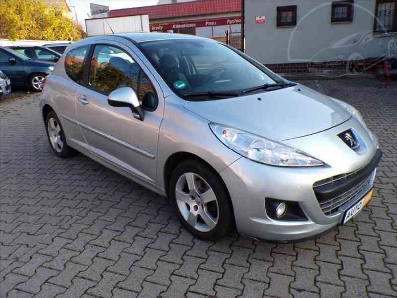 Peugeot 207 1,6 i SPORT-HNED ODJÍŽDÍTE - foto 1