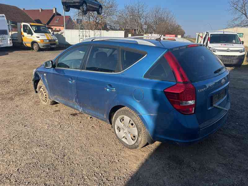 Kia Ceed 1,4i 66KW G4FA r2010 prodám náhradní díly - foto 4