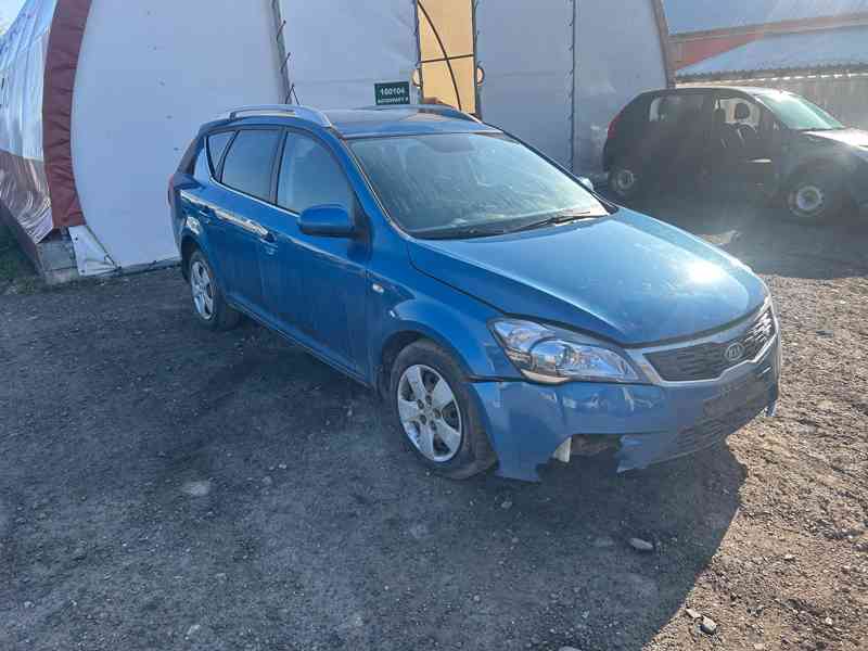 Kia Ceed 1,4i 66KW G4FA r2010 prodám náhradní díly - foto 2