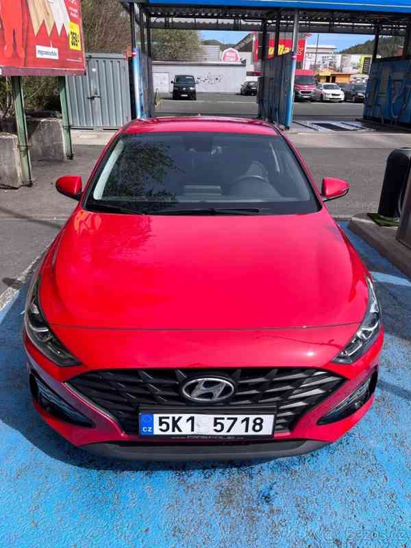 Hyundai i30 1,0   Fastback - foto 1