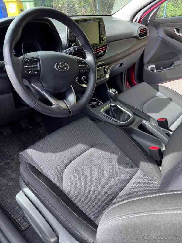 Hyundai i30 1,0   Fastback - foto 13