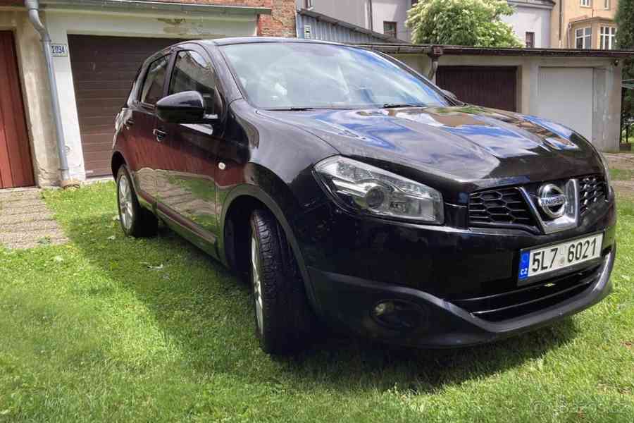 Nissan Qashqai STK 12/2027 + SADA DISKŮ/PNEU - foto 2