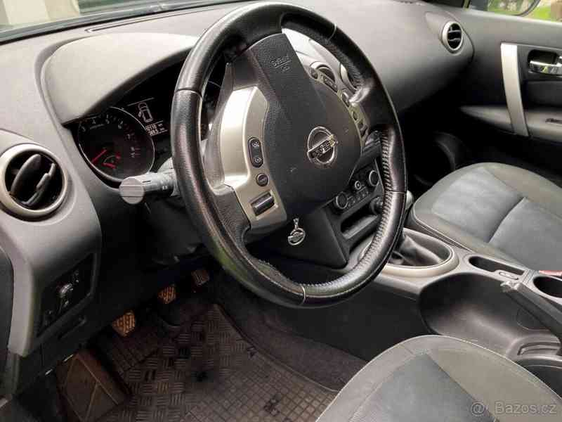 Nissan Qashqai STK 12/2027 + SADA DISKŮ/PNEU - foto 20