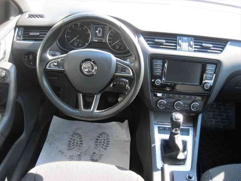 Škoda Octavia 1,4 TSI Combi Ambition benzín 110kw - foto 5