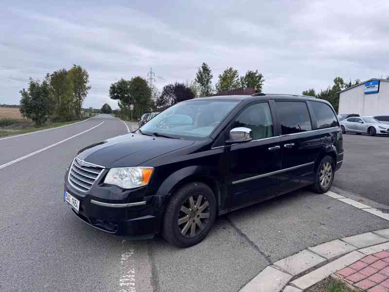 Chrysler Grand Voyager 2,8 CRDi RT 2010 - foto 2