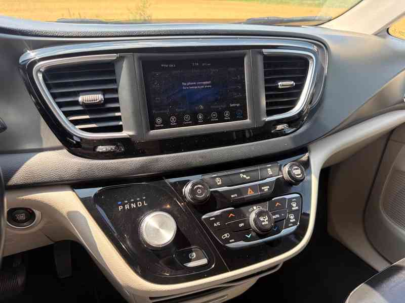  Chrysler Pacifica 3,6 Pentastar RU Kůže 2020 DPH - foto 16