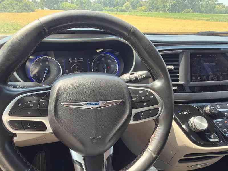  Chrysler Pacifica 3,6 Pentastar RU Kůže 2020 DPH - foto 19