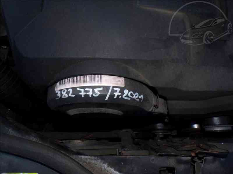 Volkswagen Passat 1,9 TDI KLIMA,TEMPOMAT - foto 13