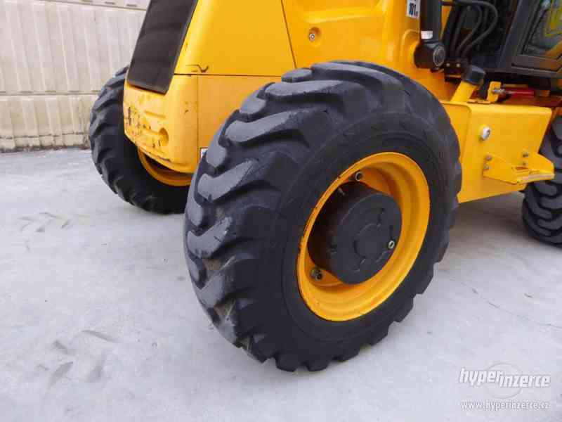 traktor bagr JCB 2CX, zánovní, rok 2009, jen 1350 hodin - foto 5