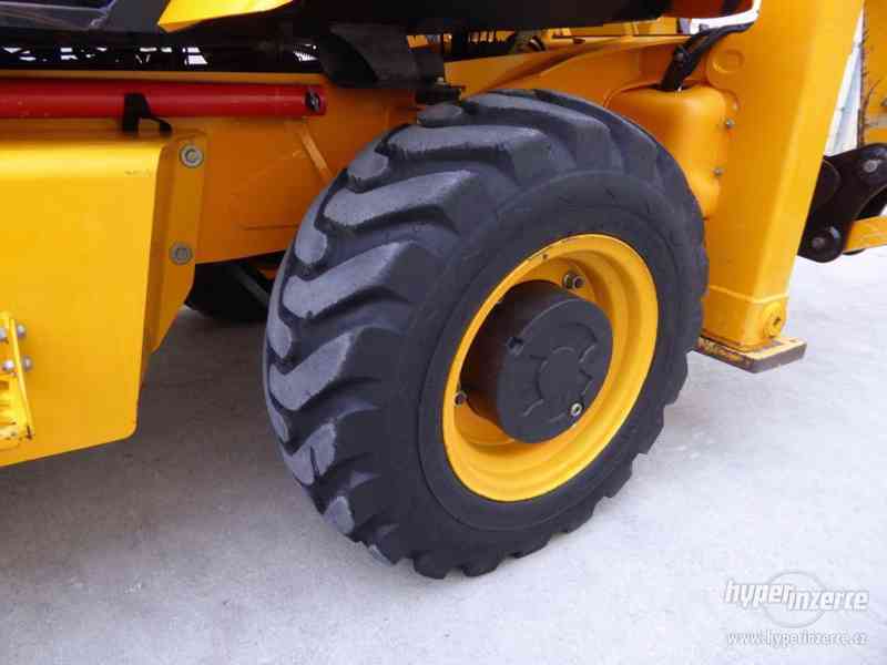 traktor bagr JCB 2CX, zánovní, rok 2009, jen 1350 hodin - foto 6