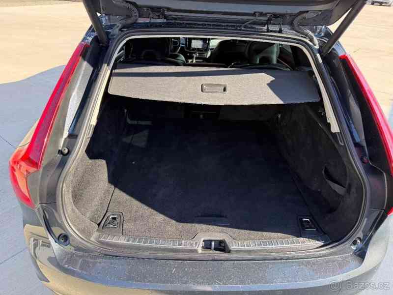 Volvo V90 2,0   D 140kw - 2018 - foto 9