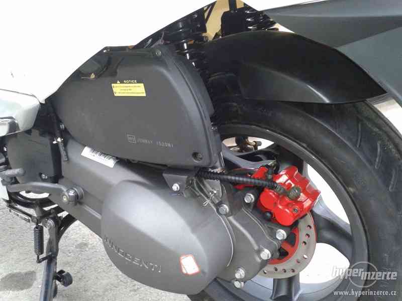 Nový Jonway GTS Maxi - 125CC 4T - foto 6