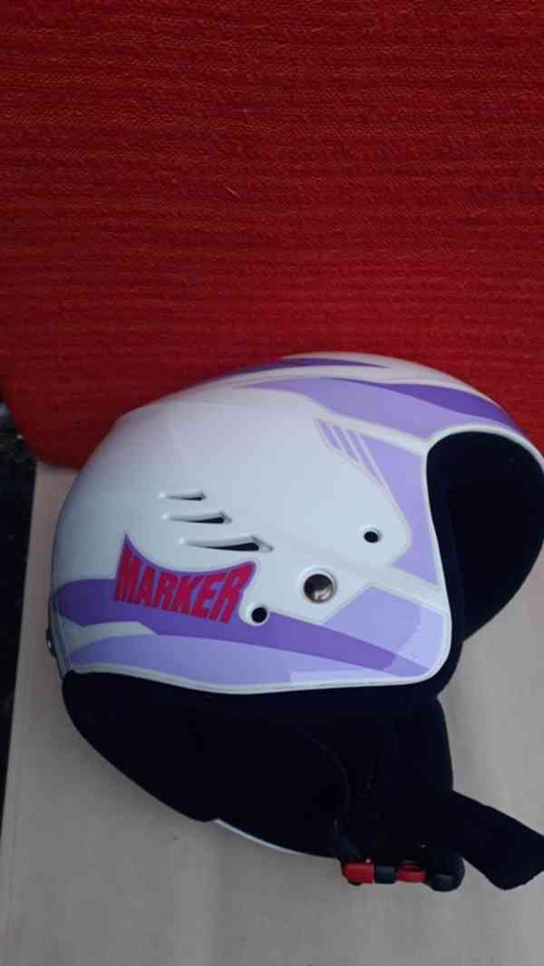 Prodám dětskou lyžařskou helmu - foto 6