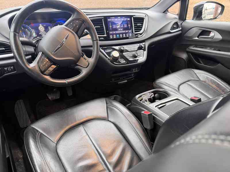 Chrysler Pacifica 3,6V6 Stown 2x DVD S-type 2018 DPH - foto 13